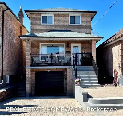 40 Renfield Street, Toronto W04, ON M6M 4V4