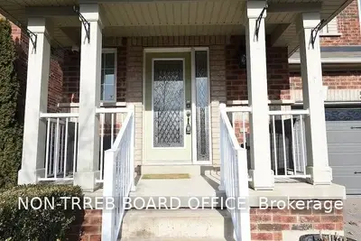 5887 Blue Spruce Avenue, Burlington, ON L7L 7N7