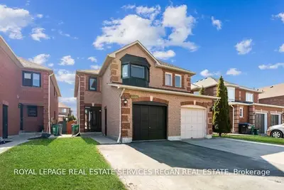 7018 Guildhall Court, Mississauga, ON L5N 6Y7