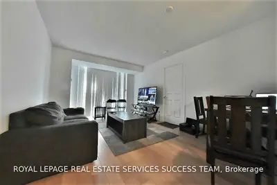 4900 Glen Erin Drive 607, Mississauga, ON L5M 7S2