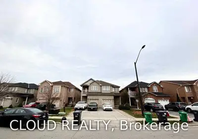 1373 Spring Garden Court, Mississauga, ON L5N 8K6