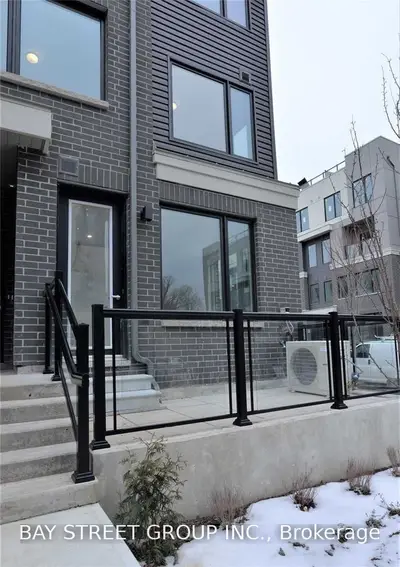 3476 Widdicombe Way 1, Mississauga, ON L5L 0B8