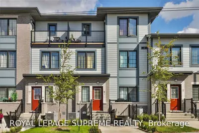 9 Forbes Avenue Unit 1, Toronto W03, ON M6M 5C5