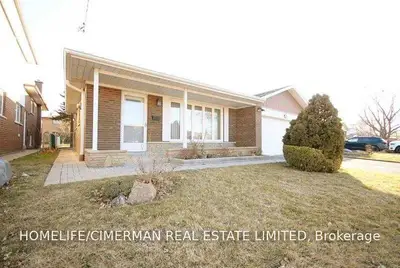3445 Schomberg Avenue, Mississauga, ON L4Y 2P5