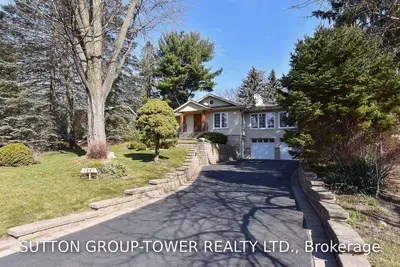 1241 Woodeden Drive, Mississauga, ON L5H 2T7