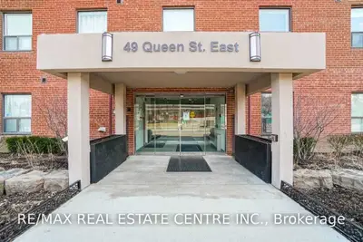 49 Queen Street E 604, Mississauga, ON L5G 4N6