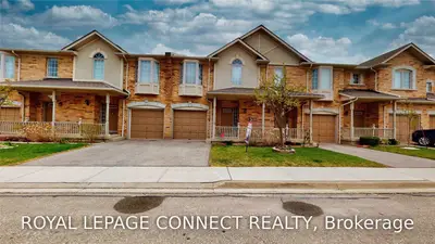 7385 Magistrate Terrace 8, Mississauga, ON L5W 1W9