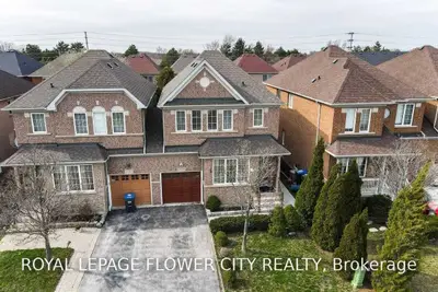 3063 Lavenham Place, Mississauga, ON L5M 6K3
