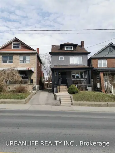 1577 Dufferin Street Lower, Toronto W03, ON M6H 3L5
