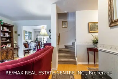 2411 Paula Court, Burlington, ON L7P 4M1