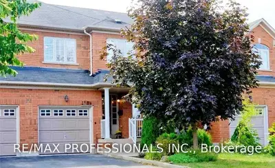 3408 Angel Pass Drive, Mississauga, ON L5M 7N4
