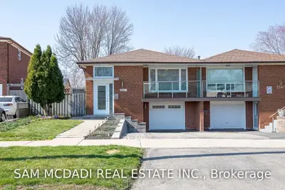 3360 Strabane Drive, Mississauga, ON L5C 1W7
