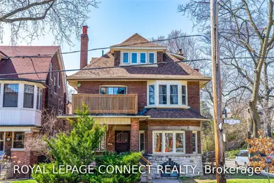 216 Indian Road 4, Toronto W01, ON M6R 2W6