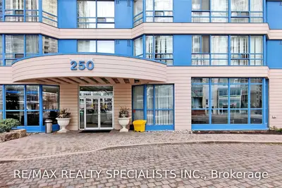 250 Webb Drive 1019, Mississauga, ON L5B 3Z4