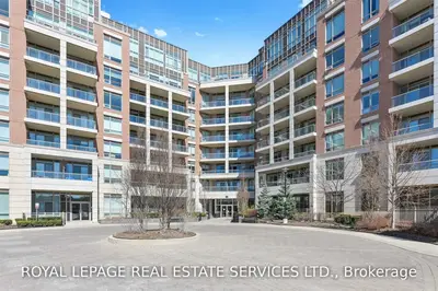 2480 PRINCE MICHAEL Drive 302, Oakville, ON L6H 0H1