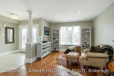 5 Snowberry Crescent, Halton Hills, ON L7G 6M4