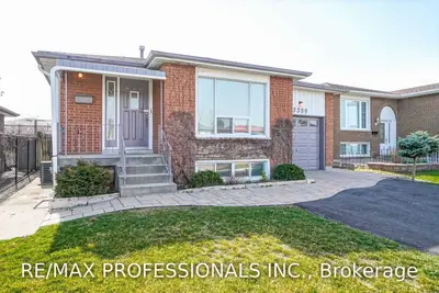 3389 Monica Drive, Mississauga, On L4t 3e6