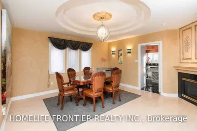 393 Bristol Road E, Mississauga, ON L4Z 3V6