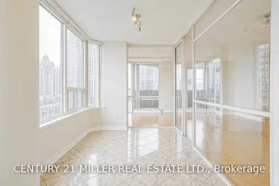 330 Rathburn Road W 1208, Mississauga, ON L5B 3Y1