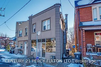 2039 Davenport Road, Toronto W03, ON M6N 1C5