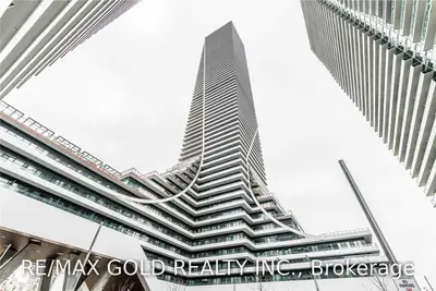 30 Shore Breeze Drive 5604, Toronto W06, ON M8V 0J1