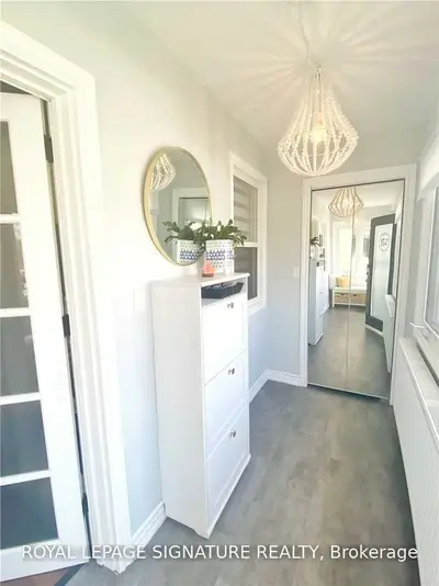132 Sixteenth Street, Toronto W06, ON M8V 3K1