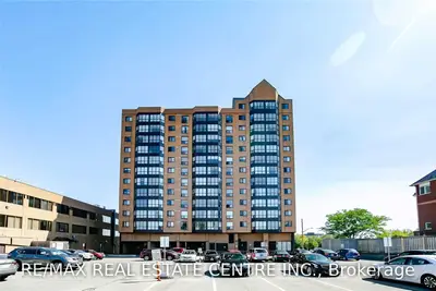 25 Agnes Street 1201, Mississauga, ON L5B 3X7