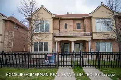 2032 Lakeshore Road W, Mississauga, On L5j 1j8