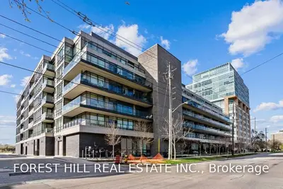 8 Fieldway Road 215, Toronto W08, On M8z 0c3