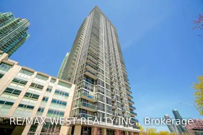 223 Webb Drive 2907, Mississauga, ON L5B 0E8