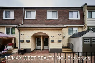 2170 Bromsgrove Road 43, Mississauga, On L5j 4j2