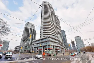 2240 Lakeshore Boulevard W 803, Toronto W06, ON M8V 0B1