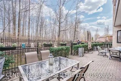 483 Faith Drive 107, Mississauga, ON L5R 0A1