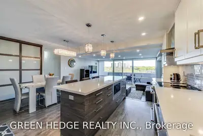 270 Scarlett Road 611, Toronto W03, ON M6N 4X7