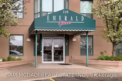 135 Hillcrest Avenue 805, Mississauga, On L5b 4b1