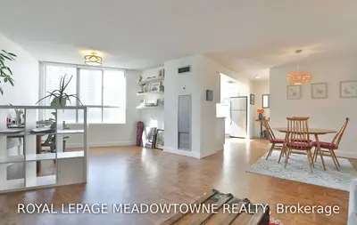 3700 Kaneff Crescent 305, Mississauga, ON L5A 4B8