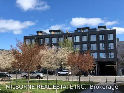 35 Wabash Avenue 305, Toronto W01, ON M6R 1N1
