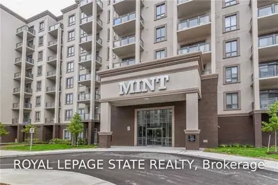 2490 Old Bronte Road 226, Oakville, ON L6M 0Y5