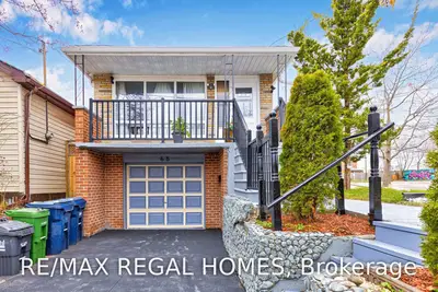 68 Thirtieth Street, Toronto W06, ON M8W 3B8