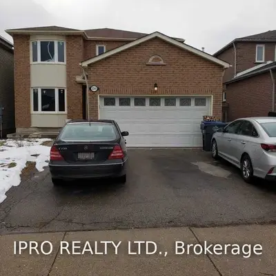 5249 Heritage Hills Boulevard, Mississauga, ON L5R 3G9