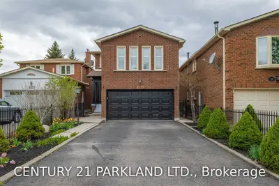 3533 Woodhurst Crescent, Mississauga, ON L5L 1N5
