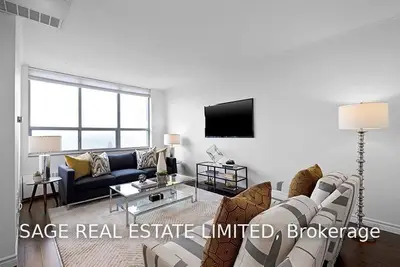 35 Ormskirk Avenue 619, Toronto W01, ON M6S 1A8