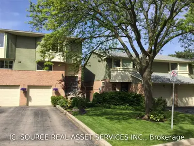 1135 Mccraney Street E 10, Oakville, ON L6H 3A3