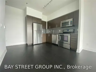65 Speers Road 1012, Oakville, ON L6K 3V5