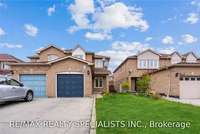 5426 Bullrush Drive, Mississauga, ON L5V 2C1