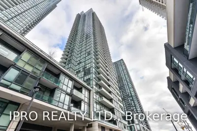 4065 Brickstone Mews 3705, Mississauga, ON L5B 0G3