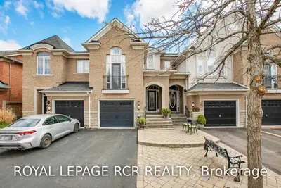 173 Tawny Crescent, Oakville, ON L6L 6T4