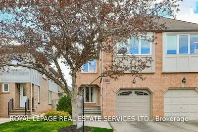 1184 Leewood Drive, Oakville, ON L6M 3B3