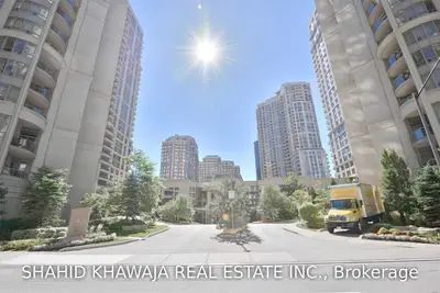 3880 Duke Of York Boulevard 215, Mississauga, ON L5B 4M7