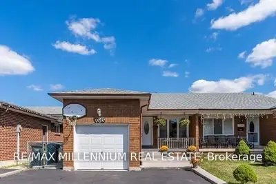 7343 Sigsbee Drive, Mississauga, ON L4T 3S5